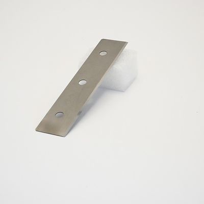 Lama per taglierina industriale per fibra chimica a tre fori in lega di carburo di tungsteno cementato personalizzata per il taglio di film di tessuto