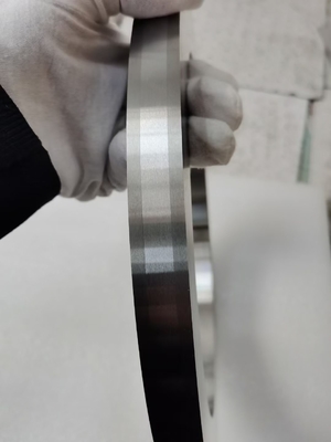 Coltello Rotondo per Taglio Elettrodi per Batterie al Litio in Lega di Carburo di Tungsteno Personalizzato - Lama Industriale di Alta Qualità YG8 YG9C